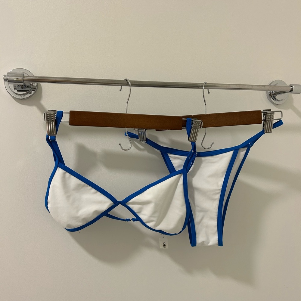 Bikini Bundle - Picture 5 of 16